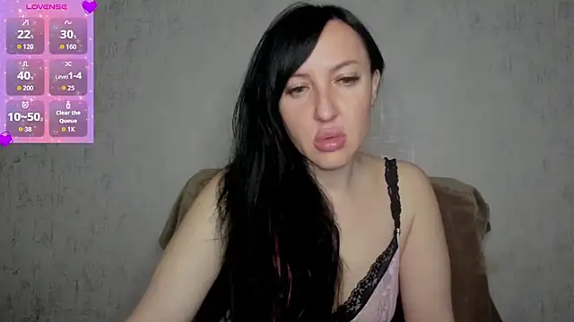 Snapshot of MissGulia chatting on April 2026 02:09:02 AM MissGulia online show from April 2026 02:09:02 AM