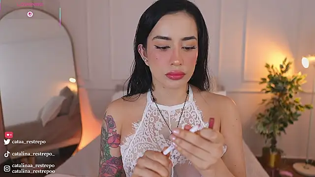 Snapshot of CATALINA_RESTREPO chatting on June 2026 02:24:01 AM CATALINA RESTREPO online show from June 2026 02:24:01 AM
