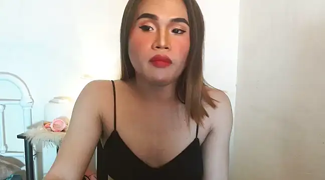 Snapshot of JustineBIGCUM chatting on December 2024 05:48:01 AM JustineBIGCUM online show from December 2024 05:48:01 AM