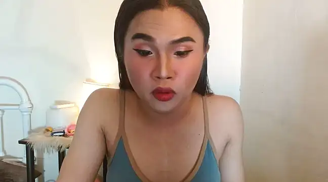 Snapshot of JustineBIGCUM chatting on December 2024 06:43:02 AM JustineBIGCUM online show from December 2024 06:43:02 AM