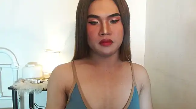 Snapshot of JustineBIGCUM chatting on December 2024 04:56:01 AM JustineBIGCUM online show from December 2024 04:56:01 AM