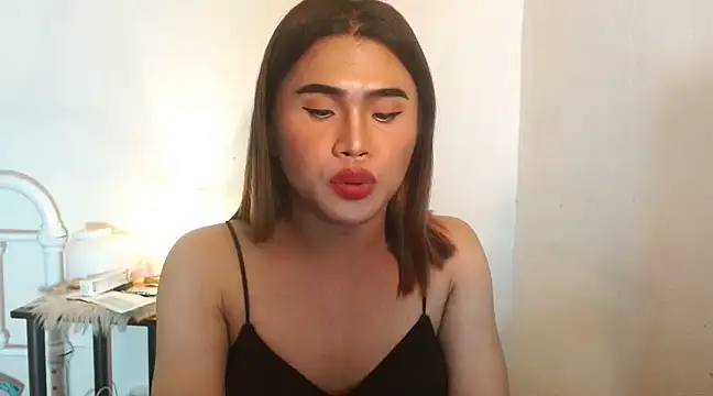 Snapshot of JustineBIGCUM chatting on December 2024 10:55:02 AM JustineBIGCUM online show from December 2024 10:55:02 AM