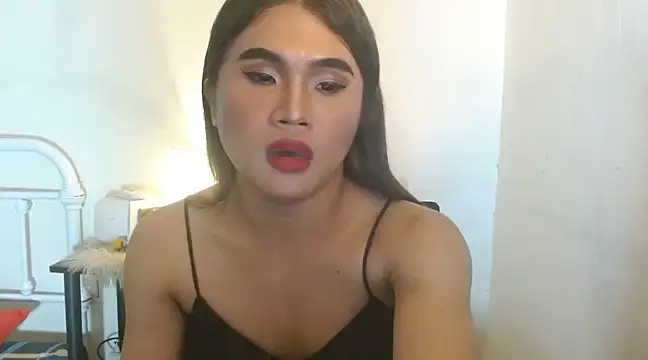 Snapshot of JustineBIGCUM chatting on January 2025 12:05:02 PM JustineBIGCUM online show from January 2025 12:05:02 PM