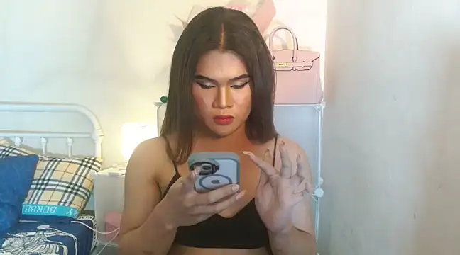 Snapshot of JustineBIGCUM chatting on February 2025 10:59:01 AM JustineBIGCUM online show from February 2025 10:59:01 AM