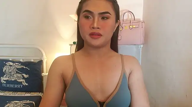 Snapshot of JustineBIGCUM chatting on March 2025 08:43:01 AM JustineBIGCUM online show from March 2025 08:43:01 AM