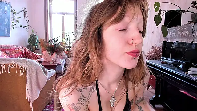 Snapshot of Miranda2_0 chatting on January 2025 06:28:02 AM Miranda2 0 online show from January 2025 06:28:02 AM