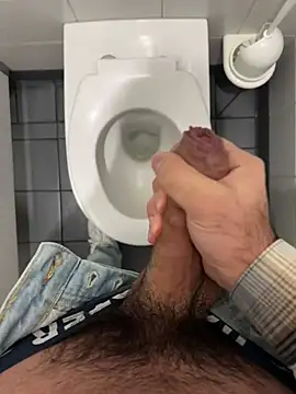 mrcumshotboy online show from January 2025 06:35:01 PM