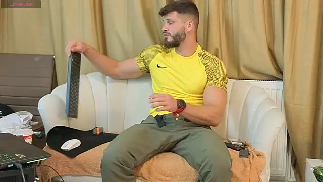 MauroTwin online show from October 2025 06:52:02 PM