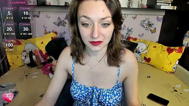 Snapshot of FoxyDom699 chatting on September 2025 06:51:01 AM FoxyDom699 online show from September 2025 06:51:01 AM