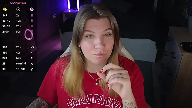 Snapshot of Fairy__Sofia chatting on March 2025 08:24:02 AM Fairy Sofia online show from March 2025 08:24:02 AM