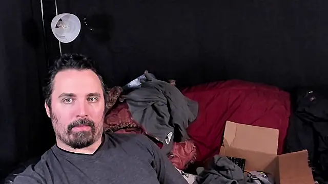 Metalstud online show from December 2025 07:02:02 AM