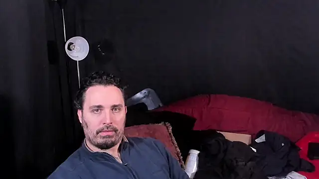 Metalstud online show from December 2025 07:21:01 PM