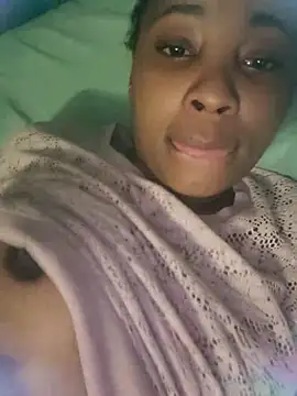 Snapshot of BlueberryDiamond chatting on February 2025 06:12:01 PM BlueberryDiamond online show from February 2025 06:12:01 PM