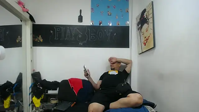 Meloncillo And BabyLiss online show from February 2025 05:19:02 AM