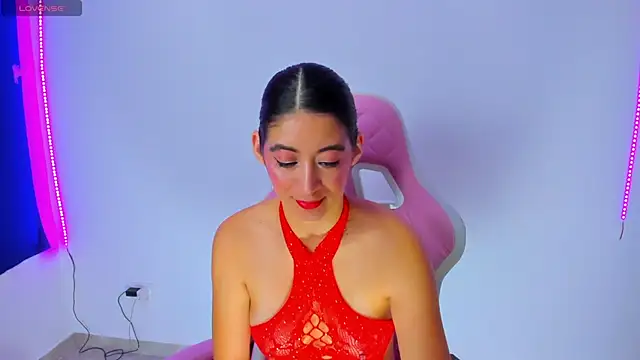 Snapshot of MeganWhite3 chatting on March 2025 06:04:01 AM MeganWhite3 online show from March 2025 06:04:01 AM