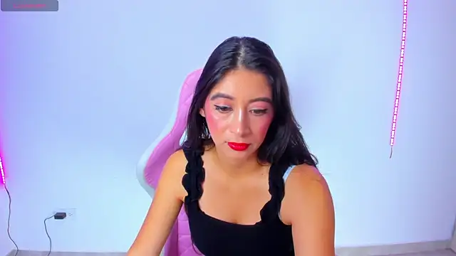 Snapshot of MeganWhite3 chatting on March 2025 05:46:01 AM MeganWhite3 online show from March 2025 05:46:01 AM