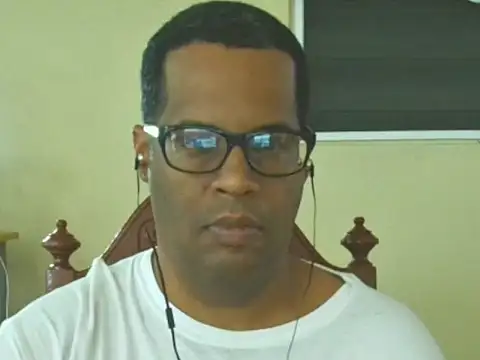 Snapshot of thesugar32 chatting on January 2026 01:15:02 PM thesugar32 online show from January 2026 01:15:02 PM