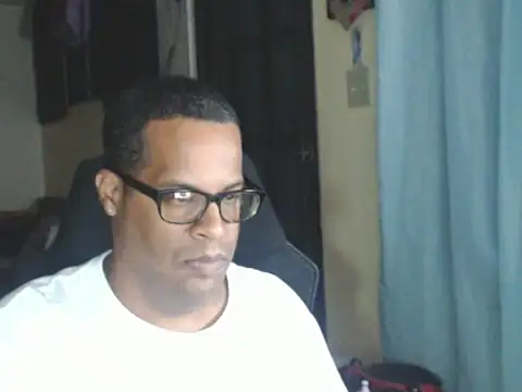 Snapshot of thesugar32 chatting on February 2026 02:53:01 AM thesugar32 online show from February 2026 02:53:01 AM