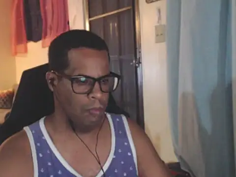 Snapshot of thesugar32 chatting on February 2026 02:07:02 AM thesugar32 online show from February 2026 02:07:02 AM