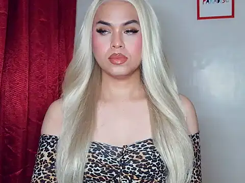 MistressLuna1 online show from November 2025 08:47:02 PM