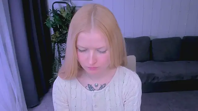 Laly Peach online show from January 2025 11:30:02 AM