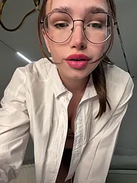 stefannichka online show from November 2025 08:36:02 PM