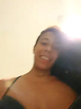 Snapshot of Luna-Natural chatting on February 2026 03:25:01 AM Luna-Natural online show from February 2026 03:25:01 AM