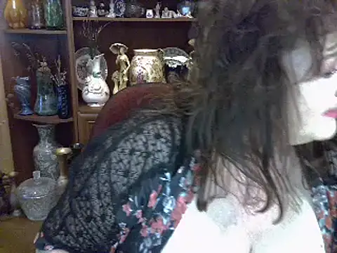 Snapshot of ElenaZed chatting on June 2026 06:35:01 AM ElenaZed online show from June 2026 06:35:01 AM
