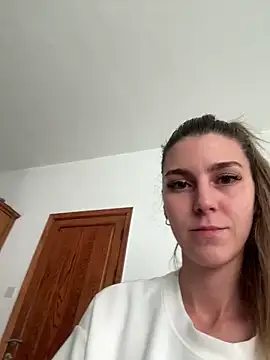 Snapshot of nicole_98 chatting on February 2026 12:21:01 PM nicole 98 online show from February 2026 12:21:01 PM