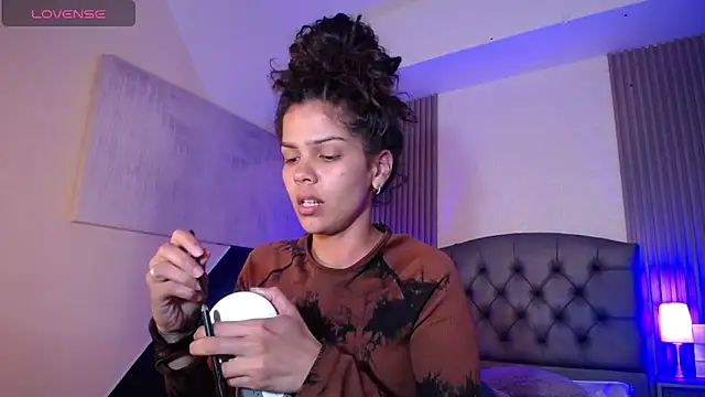 ximena diaz online show from March 2025 08:53:01 PM