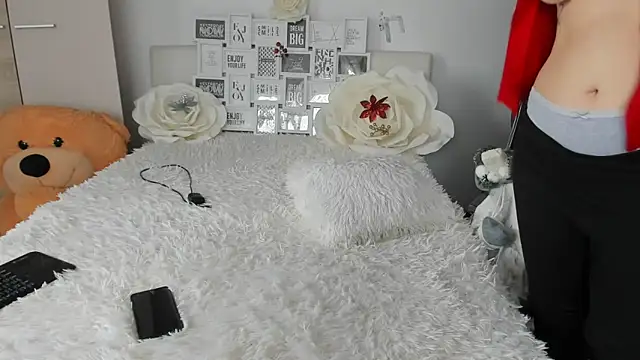 sweetemy4u online show from December 2025 12:33:02 PM