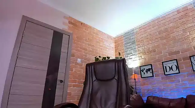 SteveTiger online show from January 2025 01:55:02 PM