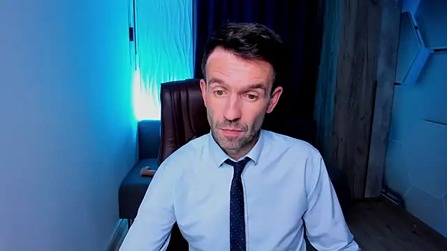 SteveTiger online show from October 2025 03:44:02 PM