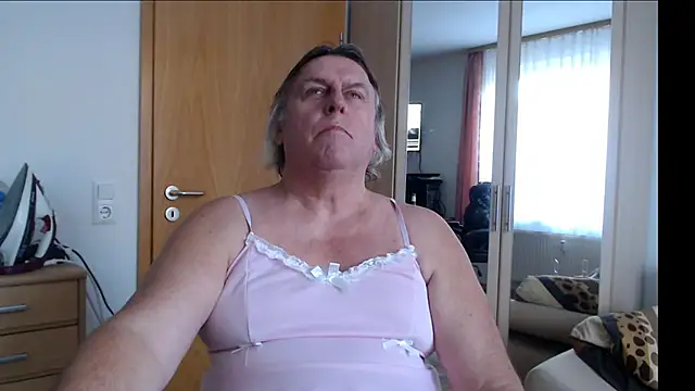 Sissygera online show from December 2024 01:54:01 PM