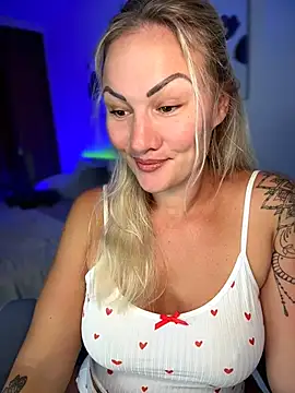 Snapshot of NastyMilf_ chatting on July 2026 06:55:02 PM NastyMilf online show from July 2026 06:55:02 PM