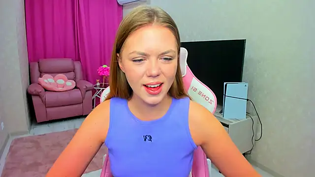 Strawberrye online show from February 2026 03:18:01 AM