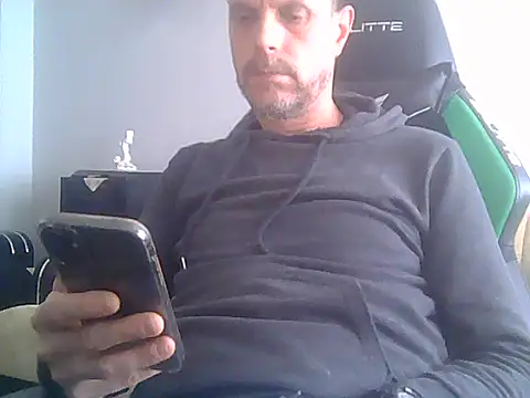 Snapshot of boran34 chatting on December 2025 10:33:01 AM boran34 online show from December 2025 10:33:01 AM