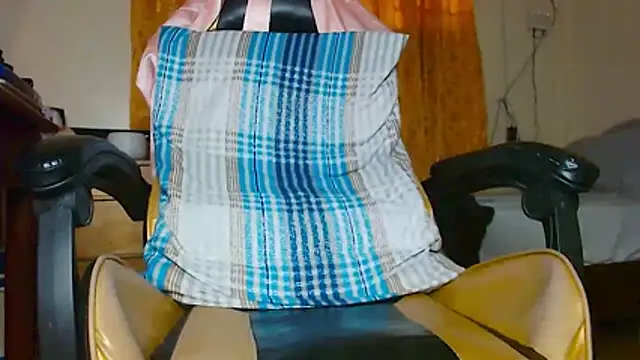 Yukikawaii online show from December 2025 03:13:01 AM