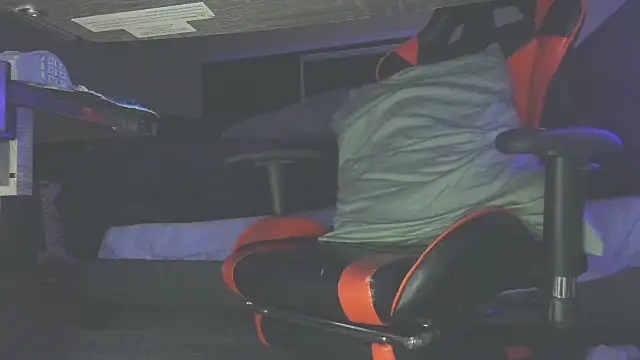 Dick and muscles online show from March 2025 09:21:01 AM