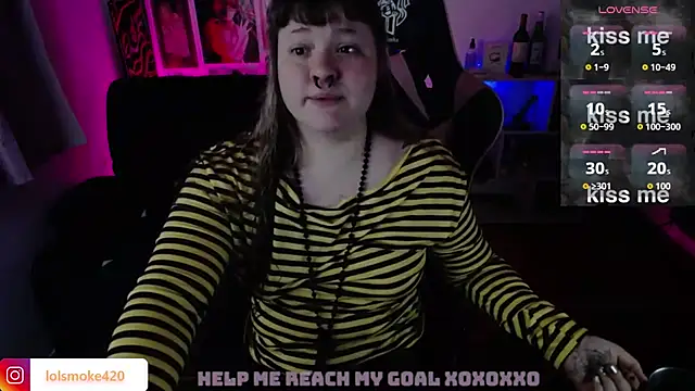 Snapshot of Bdsm_and_fries chatting on July 2026 04:13:01 PM Bdsm and fries online show from July 2026 04:13:01 PM