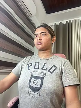 Snapshot of Bombshell_Ashy chatting on February 2025 06:59:02 PM Bombshell Ashy online show from February 2025 06:59:02 PM