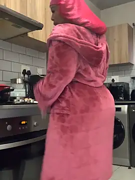 CurvyDesire1 online show from October 2025 04:24:01 AM