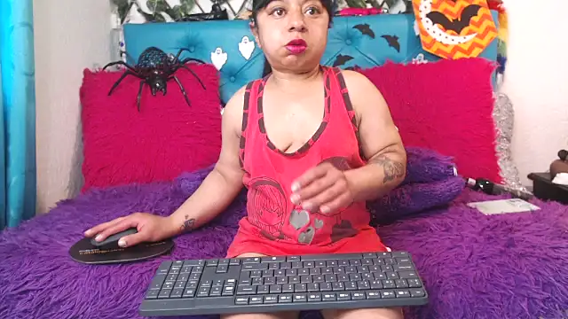 SARAWILLS online show from October 2025 02:35:02 PM