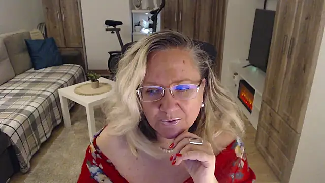 Raisshy online show from February 2025 05:30:01 AM