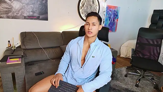BenjaminCooperk online show from July 2026 06:18:02 AM