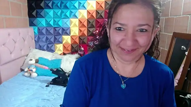 katifoxx online show from February 2025 08:33:02 PM