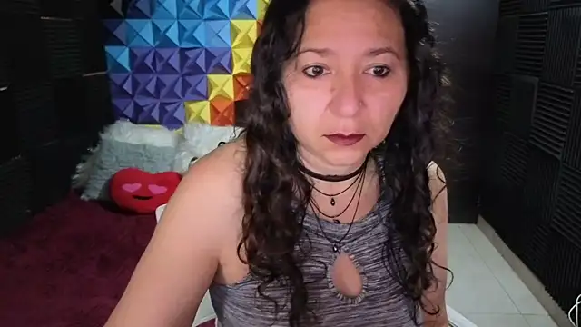 katifoxx online show from October 2025 03:38:02 PM