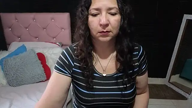 Snapshot of katifoxx chatting on May 2026 07:53:02 PM katifoxx online show from May 2026 07:53:02 PM