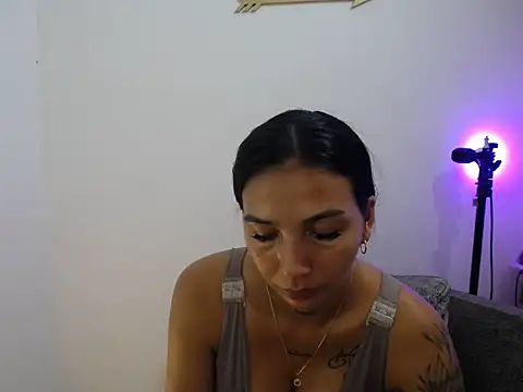 Snapshot of Allyson_Smith chatting on January 2025 02:48:01 AM Allyson Smith online show from January 2025 02:48:01 AM