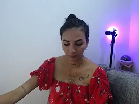 Snapshot of Allyson_Smith chatting on February 2025 01:23:02 AM Allyson Smith online show from February 2025 01:23:02 AM